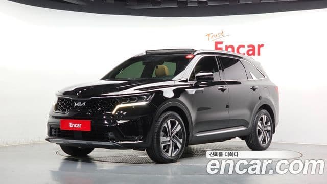 Kia Sorento 2022 — Фото 1/20