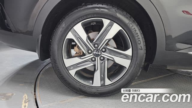 Kia Sorento 2022 — Фото 5/20