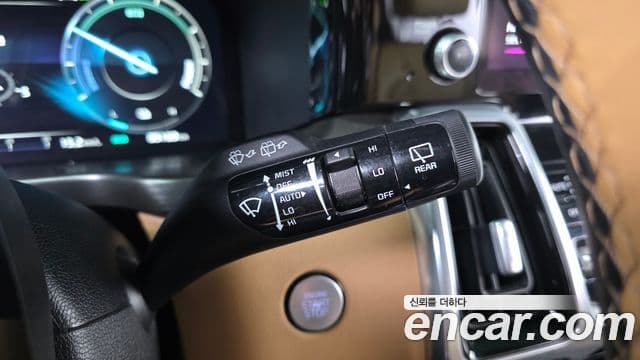 Kia Sorento 2022 — Фото 18/20