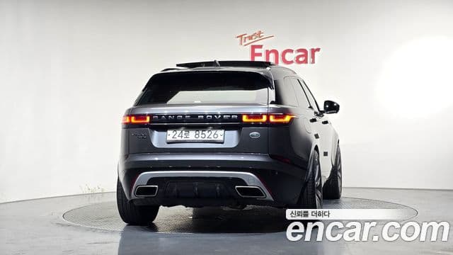Land Rover Range Rover Velar 2019 — Photo 4/36