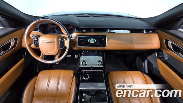 Land Rover Range Rover Velar 2019 — Photo 24/36