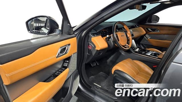 Land Rover Range Rover Velar 2019 — Photo 8/36