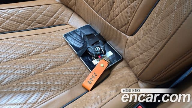 BMW 7 Series 2020 — Photo 31/34