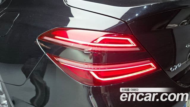Genesis G70 2022 — Photo 15/30