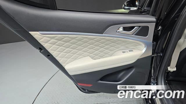 Genesis G70 2022 — Photo 7/30