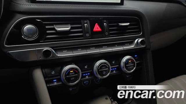 Genesis G70 2022 — Photo 8/30
