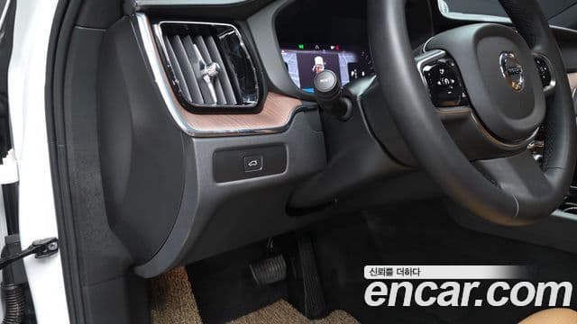 Volvo XC60 2024 — Şəkil 36/36