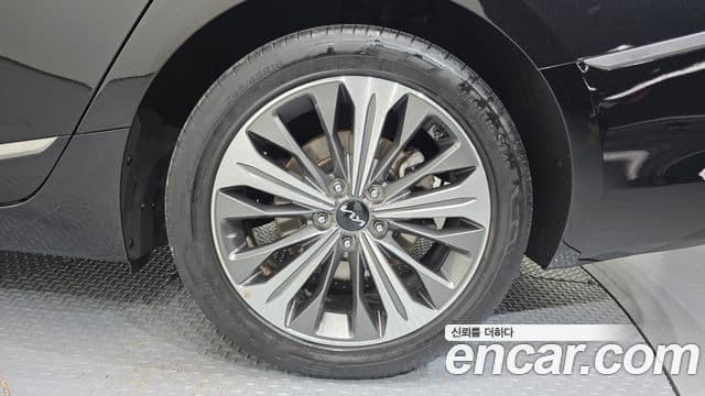 Kia K8 2022 — ფოტო 16/30
