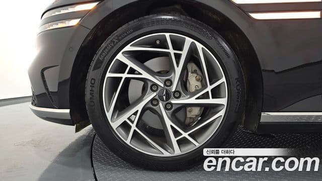 Genesis G90 2022 — ფოტო 20/38
