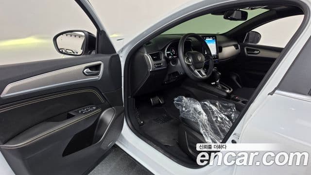 Renault Samsung Arkana 2025 — Фото 10/20