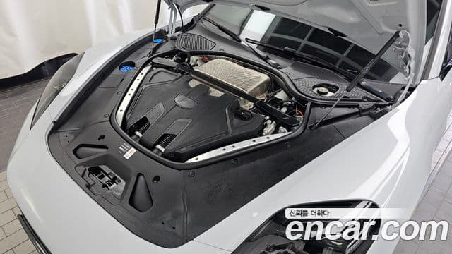 Porsche Panamera 2025 — Şəkil 2/34