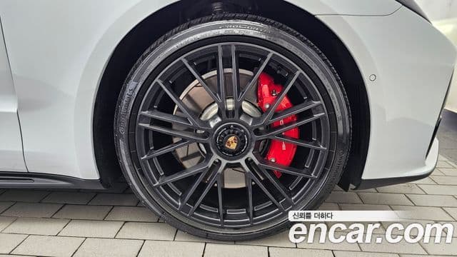 Porsche Panamera 2025 — Şəkil 7/34