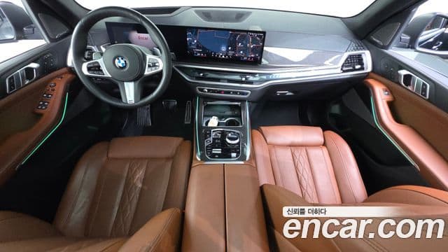 BMW X7 2025 — Photo 9/33