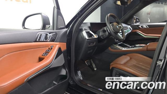 BMW X7 2025 — Photo 11/33