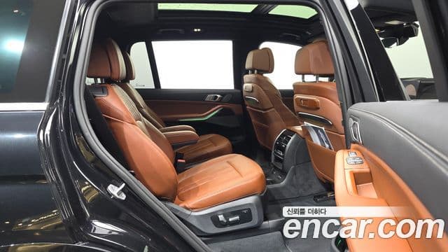 BMW X7 2025 — Photo 3/33