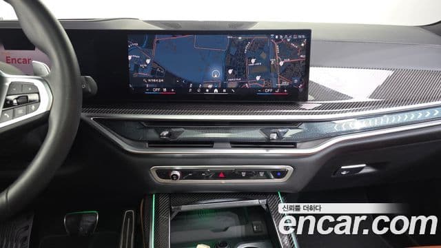 BMW X7 2025 — Photo 21/33