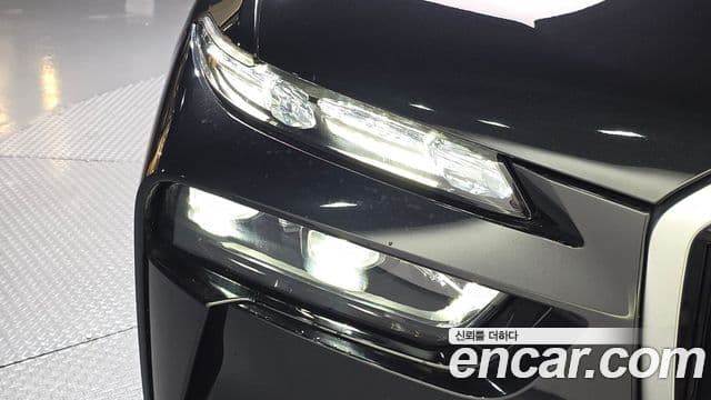 BMW X7 2025 — Photo 13/33