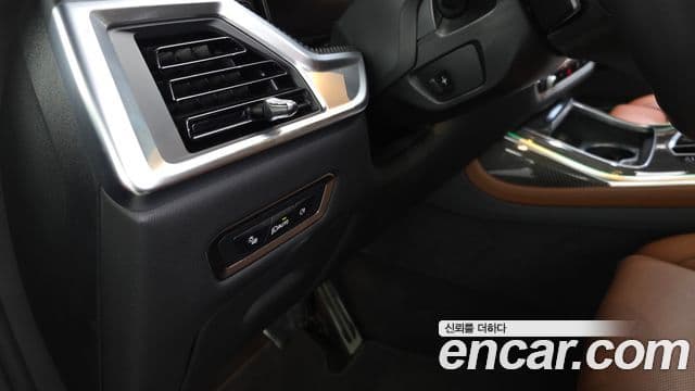 BMW X7 2025 — Photo 19/33
