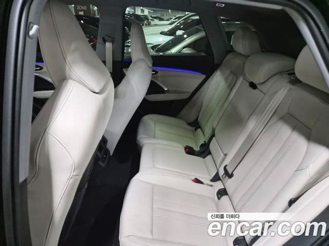 Audi Q5 2025 — Photo 11/20