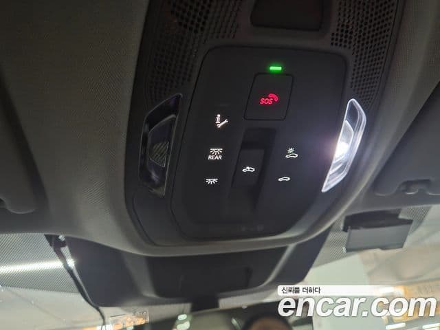 Audi Q5 2025 — Photo 6/20