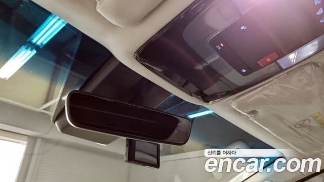 Hyundai Staria 2023 — Photo 14/17