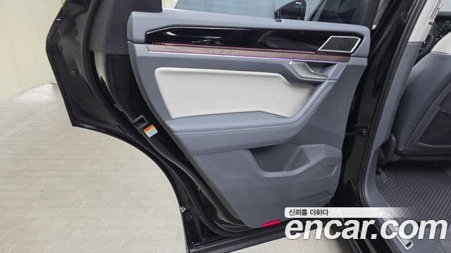 Volkswagen Touareg 2025 — Şəkil 7/34