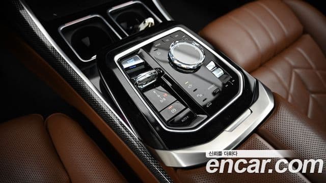 BMW i7 2024 — ფოტო 2/20