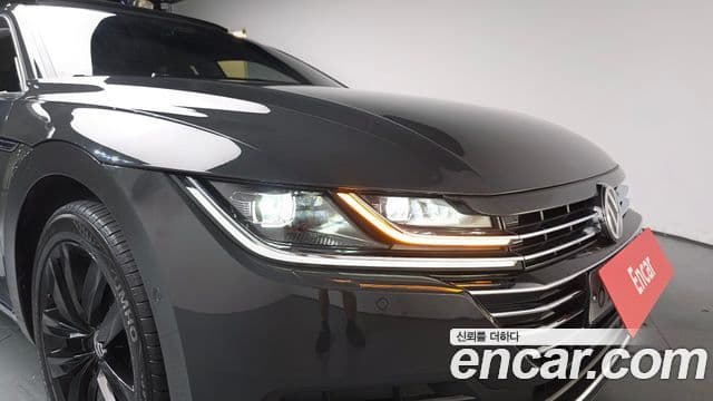Volkswagen Arteon 2019 — ფოტო 33/37
