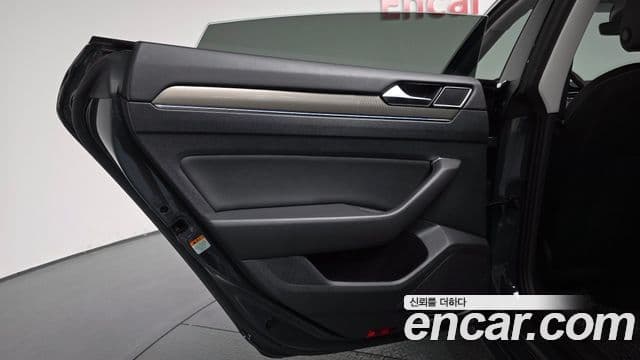 Volkswagen Arteon 2019 — ფოტო 25/37