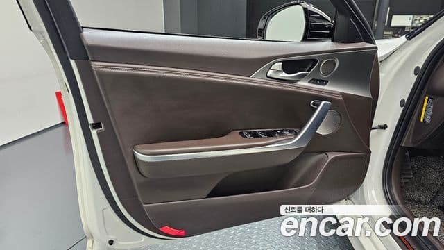 Kia Stinger 2018 — Şəkil 3/34