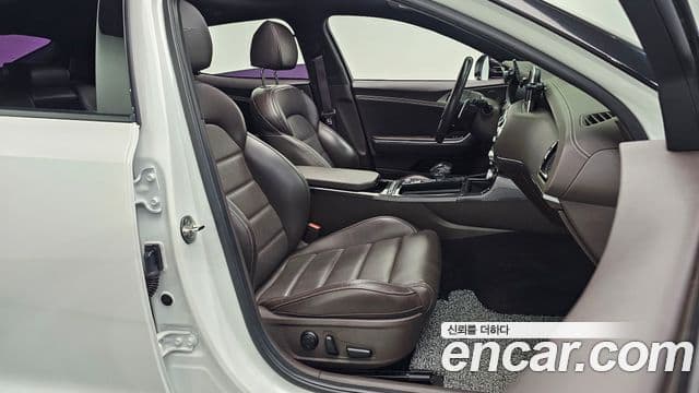 Kia Stinger 2018 — Şəkil 6/34