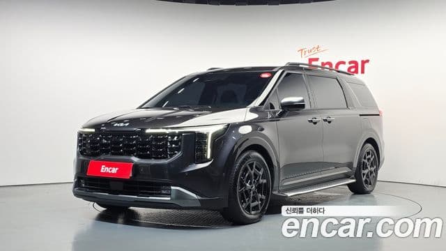 Kia Carnival 2023 — Фото 1/20