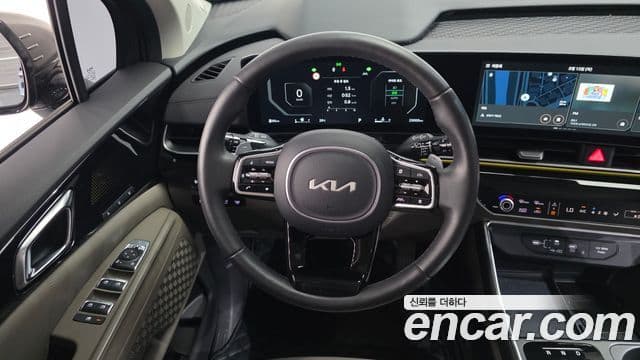 Kia Carnival 2023 — Фото 13/20