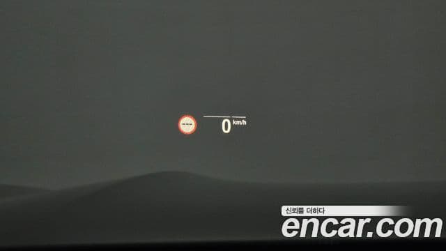 BMW 8 Series 2025 — Photo 16/32
