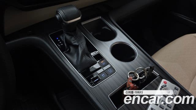 Toyota Sienna 2023 — ფოტო 14/20