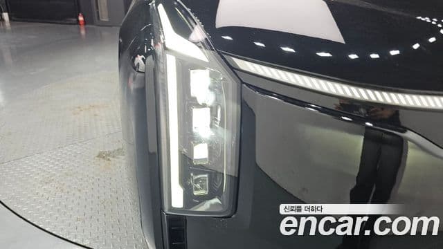 Kia K8 2024 — Şəkil 10/31