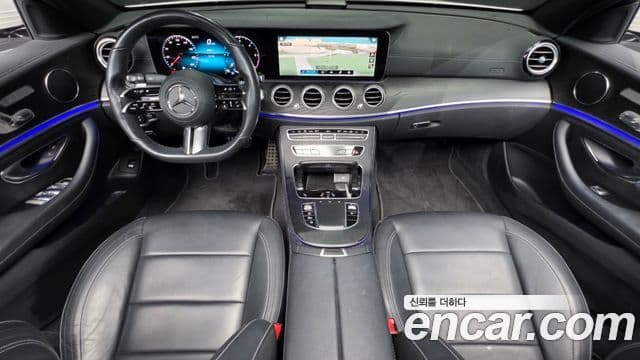 Mercedes-Benz E-Class 2021 — Photo 32/37