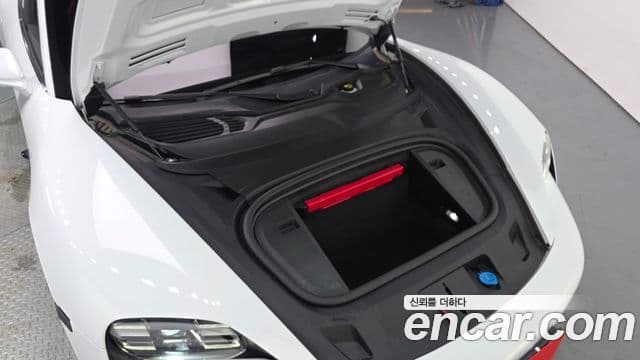 Porsche Taycan 2022 — Photo 11/20