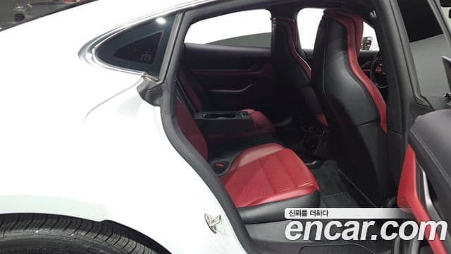 Porsche Taycan 2022 — Photo 9/20