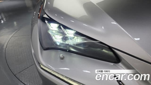 Lexus NX300h 2018 — ფოტო 3/35