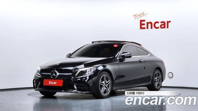 Mercedes-Benz C-Class 2020 — Photo 12/30