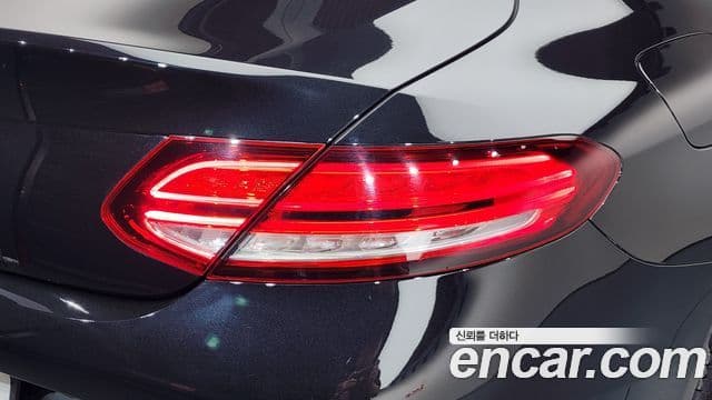 Mercedes-Benz C-Class 2020 — Photo 20/30