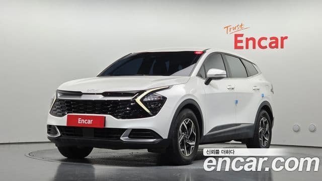 Kia Sportage 2023 — Фото 1/20