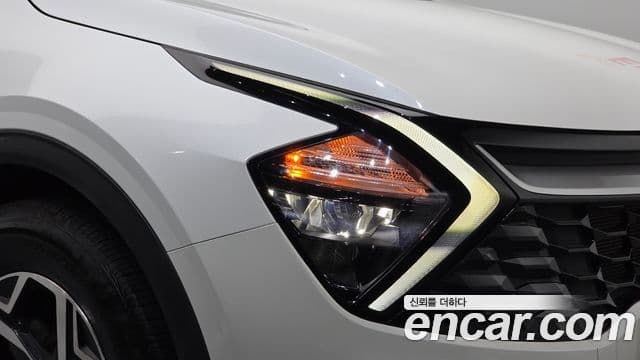 Kia Sportage 2023 — ფოტო 25/30
