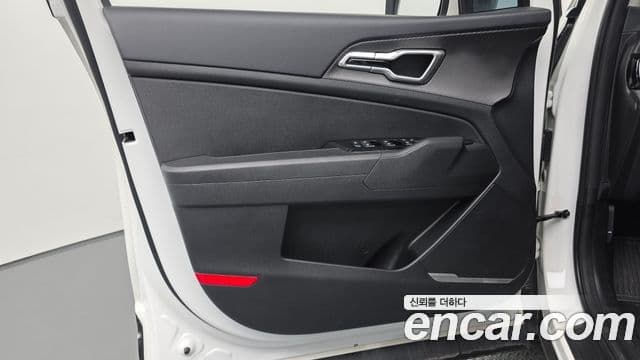 Kia Sportage 2023 — ფოტო 14/30