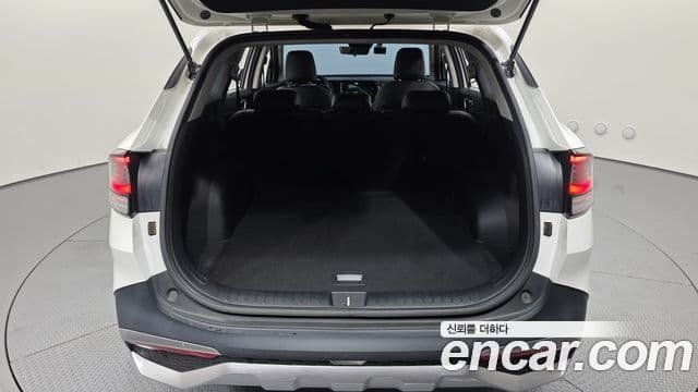Kia Sportage 2023 — ფოტო 4/30