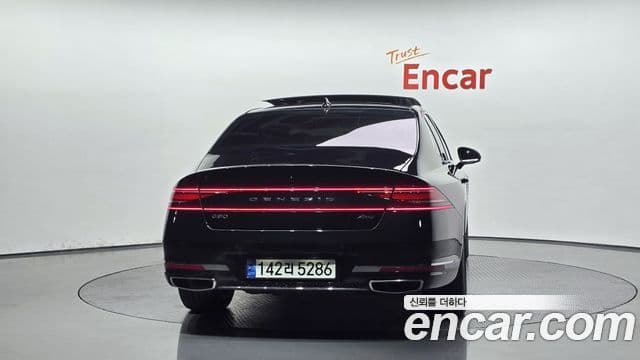 Genesis G90 2022 — ფოტო 15/34