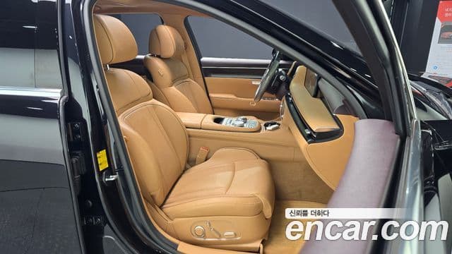Genesis G90 2022 — ფოტო 32/34
