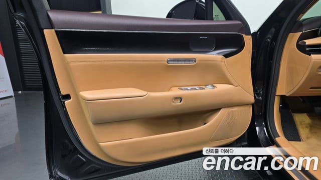 Genesis G90 2022 — ფოტო 3/34