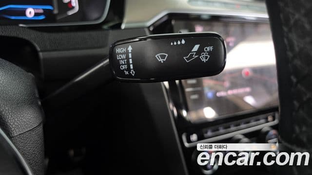Volkswagen Arteon 2020 — ფოტო 32/33